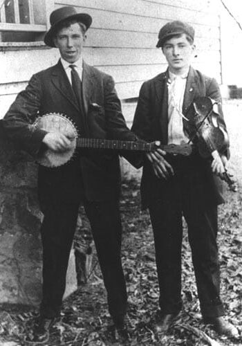 Banjo player and fiddler, 1912. Endicott, Virginia.
